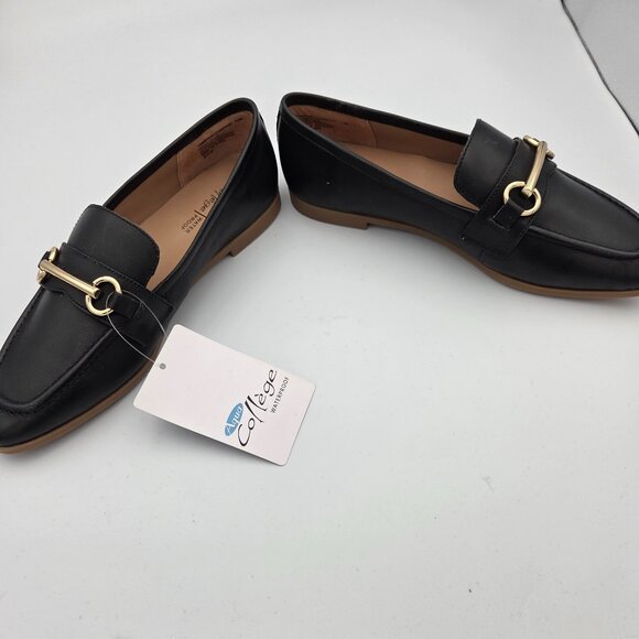 Aqua College 7M Black Slip on Flat Loafer w/Gold Trim on Top. - Picture 3 of 4